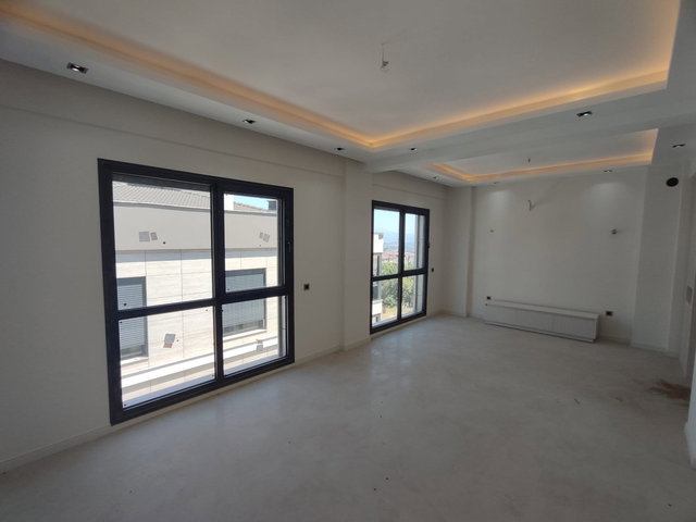 REMAX MODEL DEN ÇAMLIK DILEK EVLER SITESINDE 3+1 SIFIR KIRALIK DAIRE