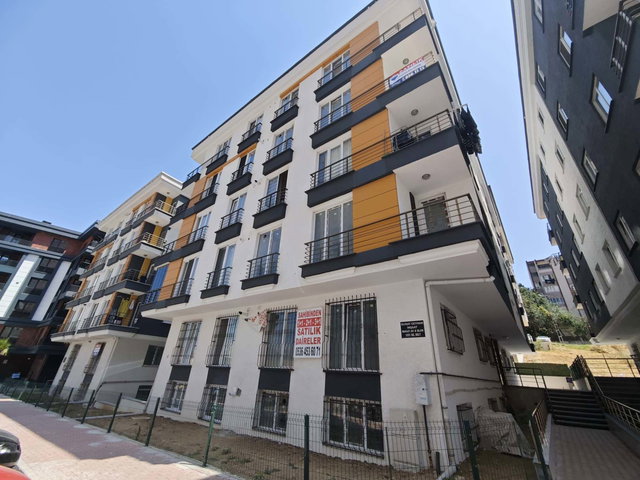 AKEVLER'DE SIFIR 3+1 DAİRE