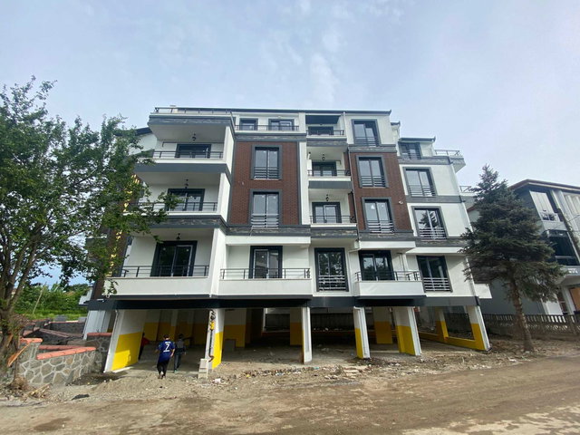 REMAX MİR'DEN KARTEPE ERTUĞRUL GAZİ'DE KİRALIK 2+1 ARAKAT DAİRE