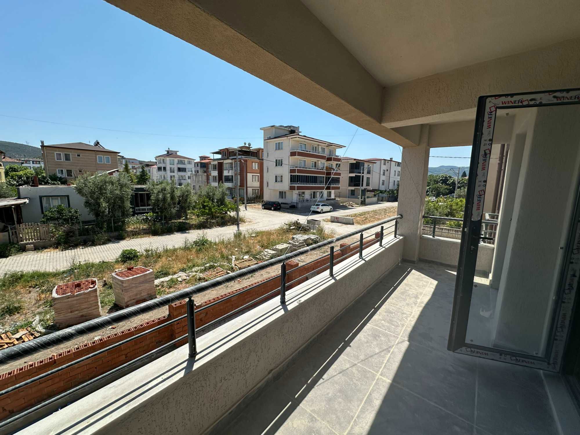 İZNIK EŞREFZADE'DE SATILIK 3+1 ASANSÖRLÜ DAIRE