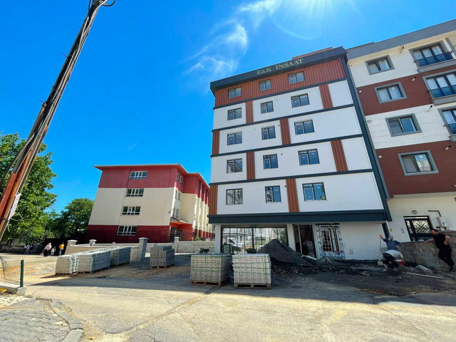 *RE/MAX*EKREM KOSTAK*DUDULLU METRO YAKINI 2+1'LER | YERDEN ISIT.