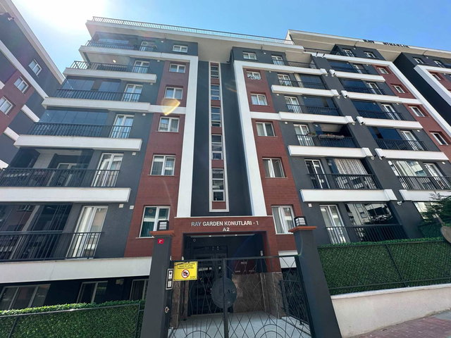 SEFAKÖY TEVFİKBEY MAHALLESİ RAY GARDEN SİTESİNDE 3+1 KİRALIK