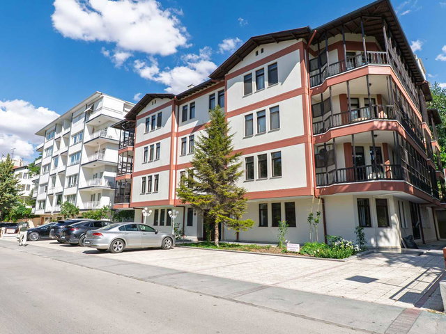 AZİZİYE MAHALLESİ BÜYÜKELÇİLİK BÖLGESİNDE 250 M² BRÜT 5+1, 3 CEPHELİ KİRALIK GÜVENLİKLİ DAİRE