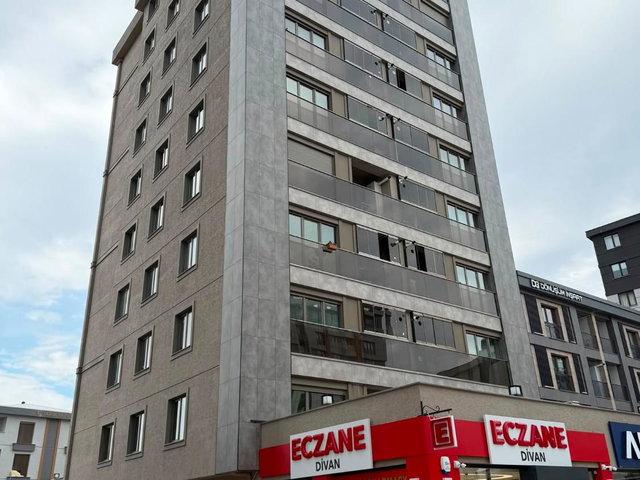 SATILIK CADDE ÜZERİ ÇİFT TERASLI İSKANLI GÜNEY CEPHE 3+1 DAİRE