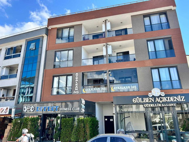 RE/MAX'DAN YALOVA ALTINOVA CUMHURIYET MAH 3 + 1 KIRALIK DAIRE