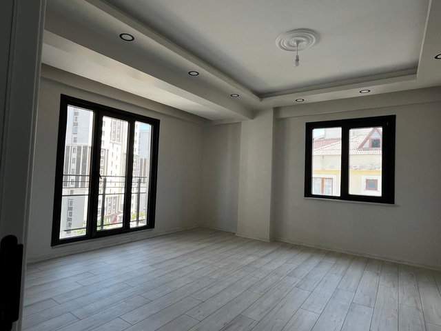 KARTAL GÜMÜŞPINARDA 3+1 SIFIR İSKANLI