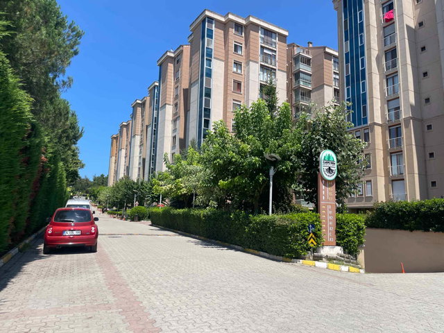 ÇEKMEKÖY TAŞDELEN’DE EŞYALI 2+1 | BAHÇE KATI | BALKONLU | BOŞ VE HEMEN TAŞINMAYA HAZIR