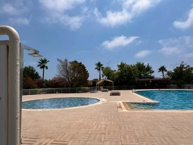 KUNDU KEMERAĞZI ADALYA OTEL YANINDA GENİŞ 3+1 DAİRE