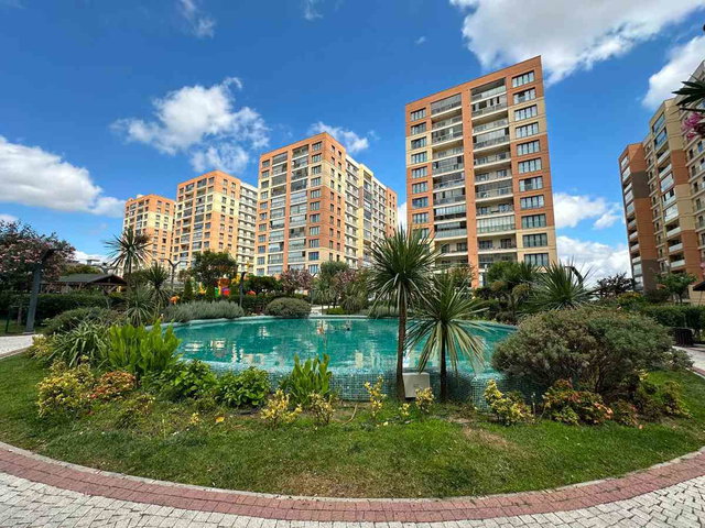 BEYLİKDÜZÜ İHLAS MARMARA 4 SATILIK 3+1 BOŞ DAİRE