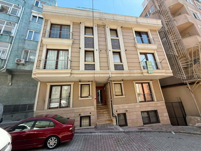RE/MAX PRO METE'DEN METROBÜSE 3DK MESAFEDE 3+2 DUBLEKS KİRALIK