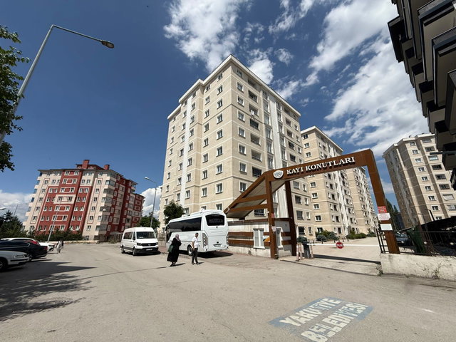 REMAX İLKE'DEN KAYI KONUTLARI'NDA 3+1 SATILIK LÜKS DAİRE