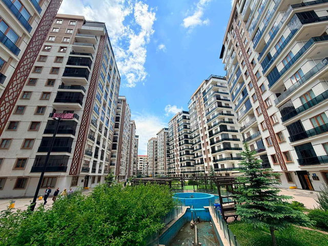 REMAX İLKE'DEN ŞEHRİSTAN KONUTLARI'NDA PARK MANZARALI DAİRE
