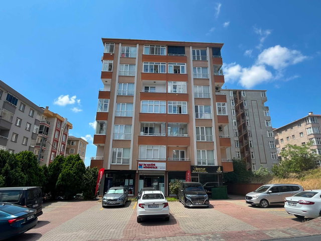 ŞERIFALI TURGUT ÖZAL BULVARI ÜZERINDE SATILIK BOŞ 2+1 DAIRE