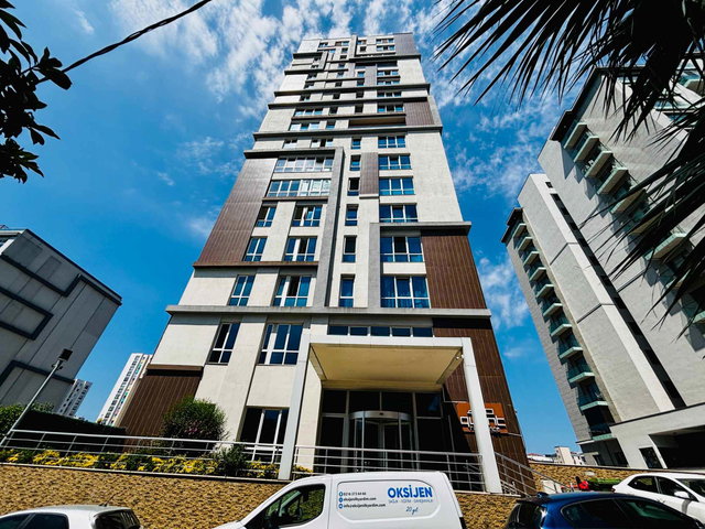 ŞERİFALİ’NİN PRESTİJLİ PROJESİ QUAND RESIDENCE’TA FERAH VE LÜKS 1+1 SATILIK DAİRE