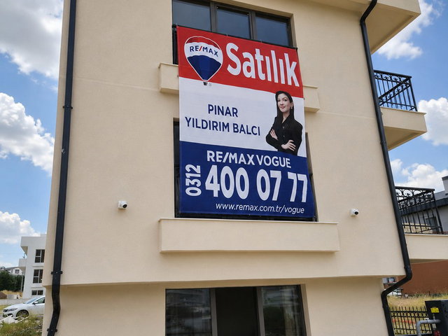 YAŞAMKENT’TE ASANSÖRLÜ GÜNEŞ ENERJİLİ JENERATÖRLÜ SIFIR 4+1 MÜSTAKİL VİLLA