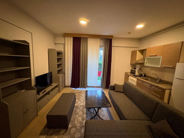 AKSE YAŞAM KONUTLARINDA EŞYALI KİRALIK BAHÇE KATI 1+0 DAİRE