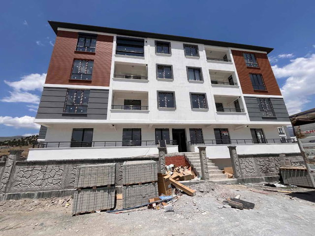 REMAX DEM'DEN CUMHURİYET MAH. 2+1 KİRALIK DAİRE