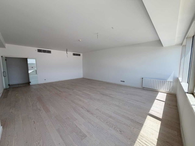 REMAX GÖKÇEM MEHMET AGHÖBÜR DEN İCONOVA`DA SATILIK 5+1 DAİRE