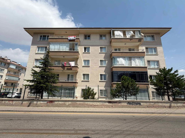 SİNCAN OSB'YE KOMŞU SİTE İÇERİSİNDE ASANSÖRLÜ BOŞ SATILIK DAİRE