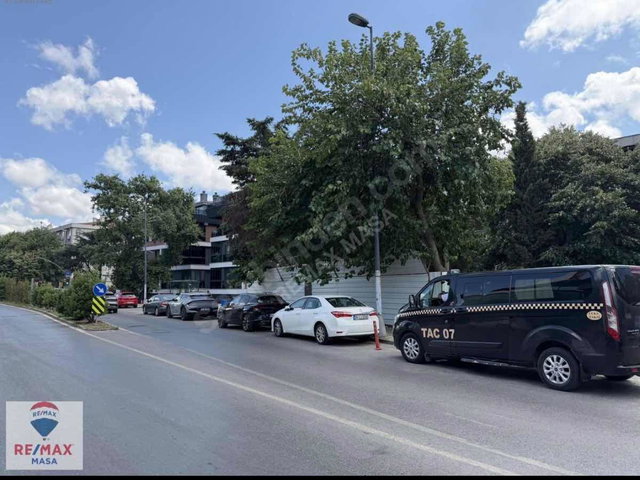 REMAX MASA ALTUNİZADE KENTSEL DÖNÜŞÜM FIRSATI ÖN CEPHE 3+1 DAİRE