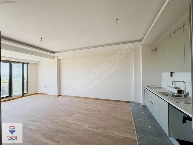 PENDIK DOĞU EŞSIZ  DENİZ MANZARALI SATILIK 3+1 SIFIR BİNA