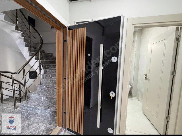CEVİZLİ ORHANTEPE MAHALLESİ SIFIR BİNA AZ KATLI SATILIK 1+1