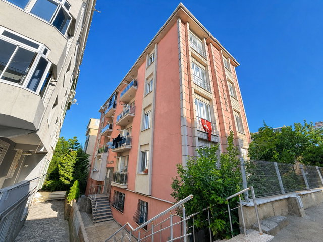 REMAX GELİŞİMDEN TEPECİK MERKEZDE ACİL SATILIK 2+1 TEMİZ DAİRE