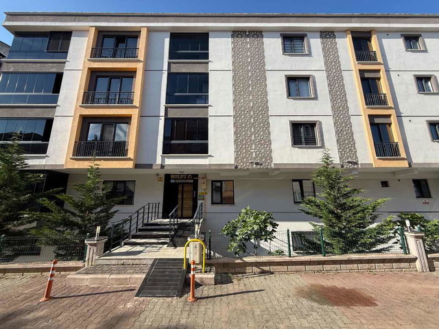 ESENEVLER MAHALLESİNDE EŞYASIZ 1+1 KİRALIK DAİRE