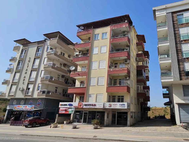 KAVAKLI MAHALLESİNDE ANA CADDE ÜZERİ SATILIK KREDİYE UYGUN GENİŞ 3+1 DAİRE