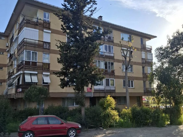 KORDONBOYU SAHİLDE SİTE İÇİ ARSA PAYI YÜKSEK SATILIK 3+1 DAİRE