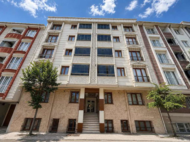 DOĞAN ARASLI BULVARI VE NİKAH SARAYINA KOMŞU ÖNÜ KAPANMAZ 2+1 DAİRE