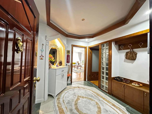 İLKADIM KILIÇDEDE MAHALLESİ'NDE SATILIK 3+1 DAİRE