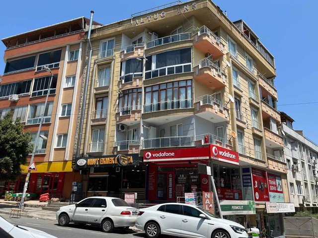 MEHTERÇEŞME’DE GÜNEY-BATI CEPHELİ 3+1 ÇATI KATI DAİRE | BALKONLU | KREDİYE UYGUN