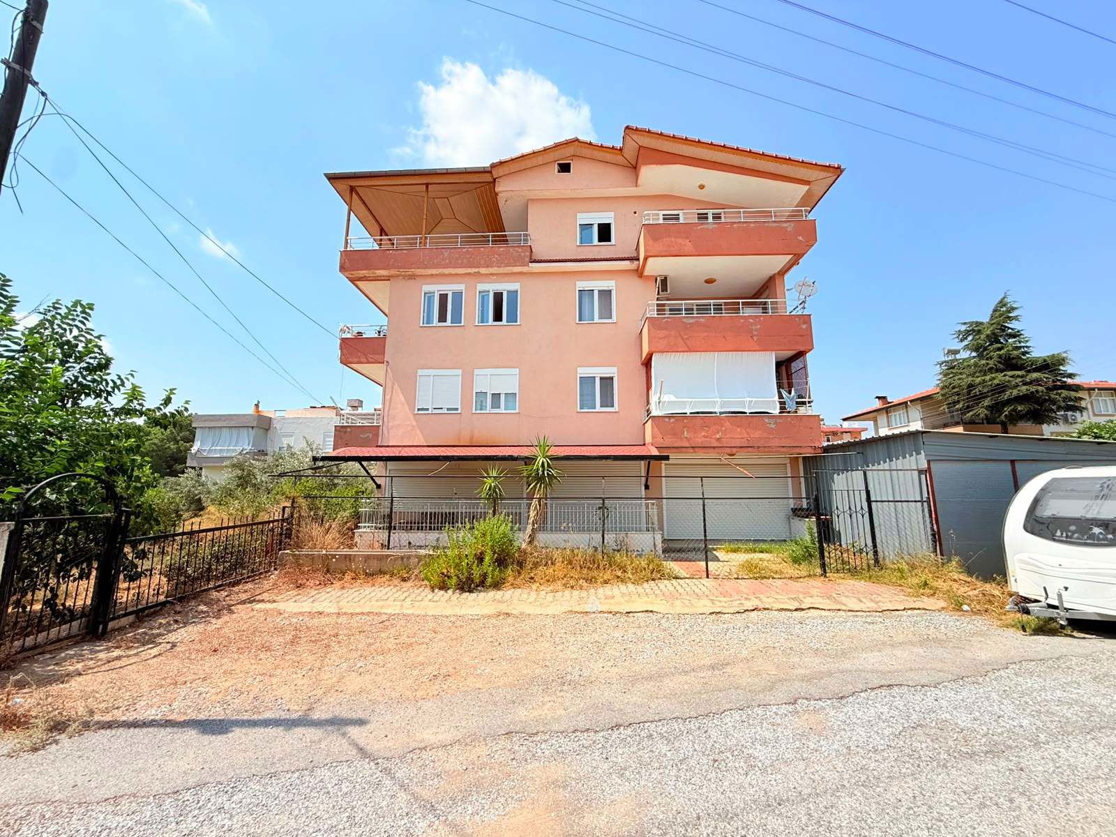 MANAVGAT ÇAĞLAYAN’DA 2+1 KAPALI MUTFAKLI KİRALIK DAİRE