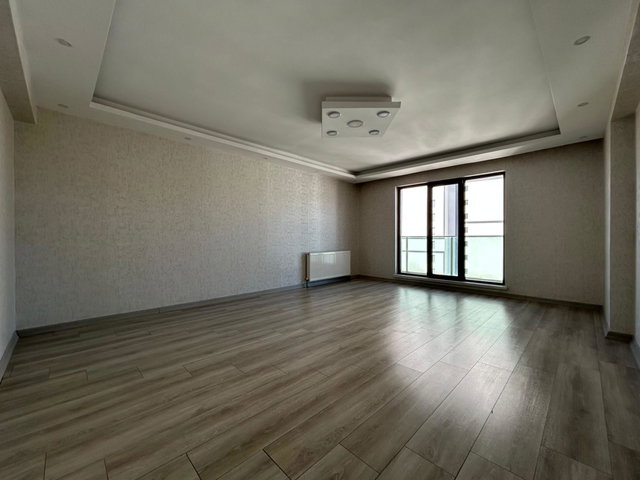 YÜKSELTEPE SİTEDE GENİŞ 4+1 LÜX DAİRE
