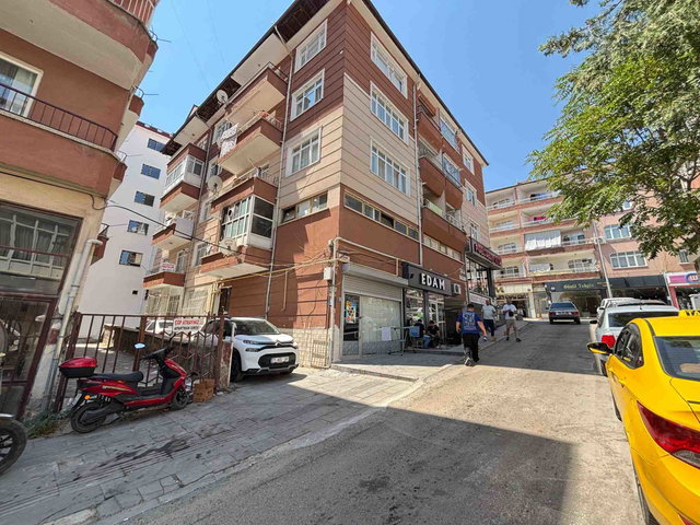 OVACIK MAHALLESİ HÜRRİYET CADDESİNDE 3+1 SATILIK DAİRE
