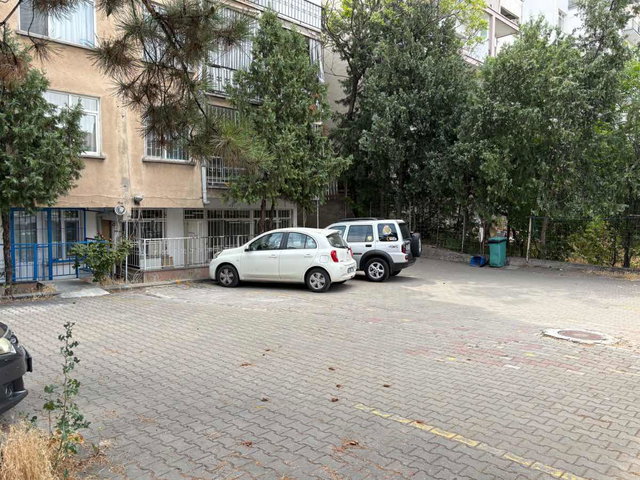 AYRANCI HOŞDERE CD ÜSTÜ SATILIK 2+1 UYGUN FIYAT YATIRIMLIK DAIRE