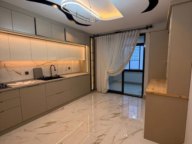 REMAX ARTIS'TEN ETÜ YOLUNDA SATILIK 3+1 ULTRA LÜKS DAIRE