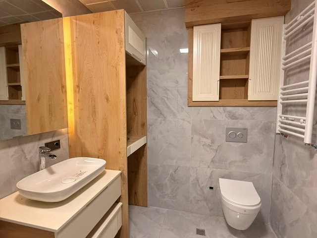 REMAX ARTIS'TEN ETÜ YOLUNDA SATILIK 3+1 ULTRA LÜKS DAIRE