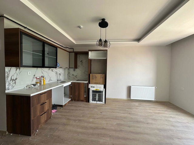 REMAX PALM'DEN MEZİTLİ AKDENİZ MAH.'DE KİRALIK 2+1 SIFIR DAİRE