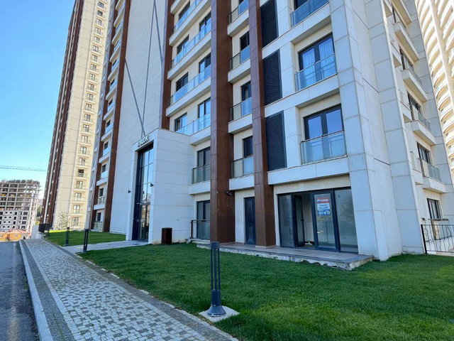 REMAX MAHAL'DEN TUAL ADALAR SITESINDE 2+1 BAHÇE KATI SATILIK SIFIR DAIRE