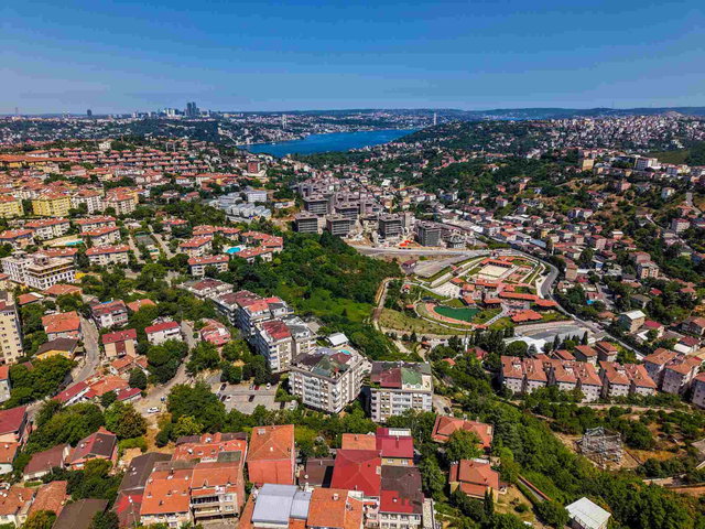 ÜSKÜDAR KÜÇÜKSU KARMEN SİTESİ’NDE 6+1, 240 M² NET, SATILIK DUBLEX