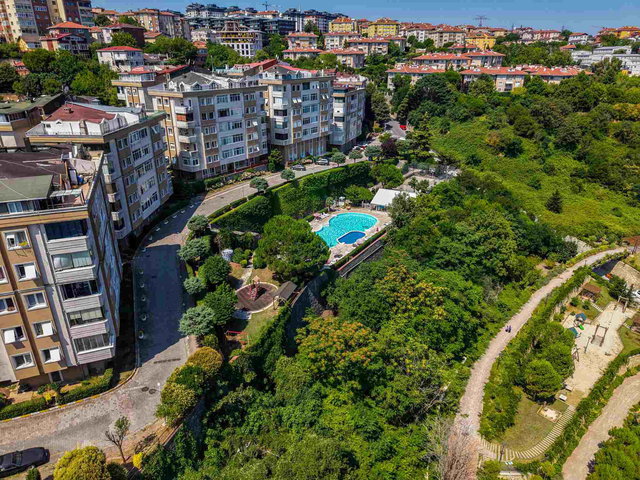 ÜSKÜDAR KÜÇÜKSU KARMEN SİTESİ’NDE 6+1, 240 M² NET, SATILIK DUBLEX