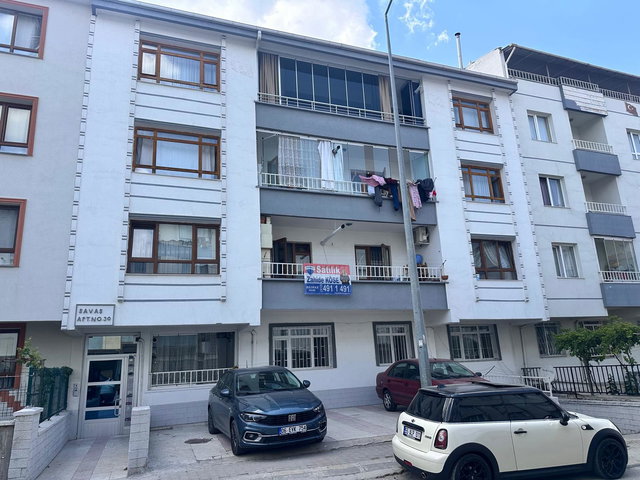 ETİMESGUT KAZIM KARABEKİR’DE 200 M² 4+1 | BALKONLU | KREDİYE UYGUN