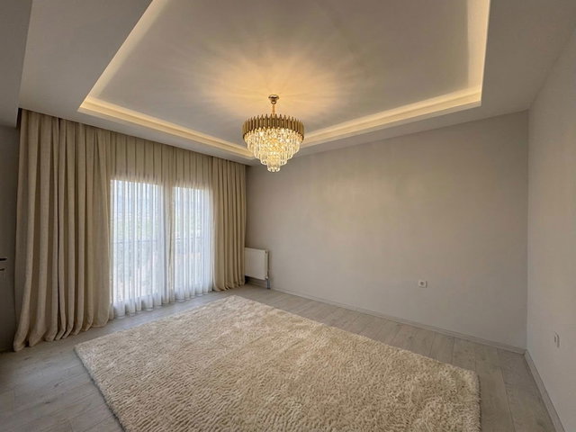 REMAX RİNA'DAN ANAYOLA SIFIR GENİŞ 2+1