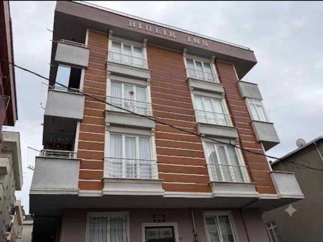 REMAX WE'DEN FINDIKLI MAH EVREN CADDESİNDE ARAKAT SATILIK 2+1 DAİRE