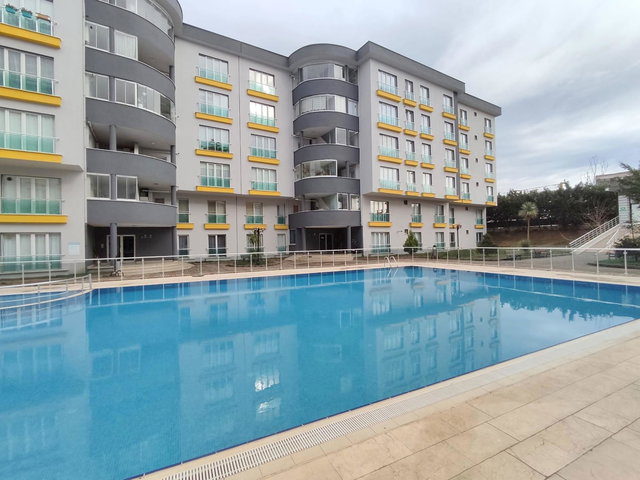 TUZLA Fİ YAKA 3 SATILIK BOŞ 2+1 ARAKAT EŞYALI BALKONLU DAİRE