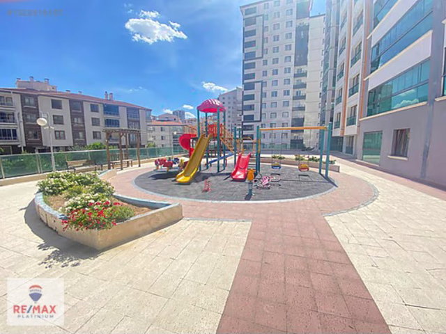 FIRSAT !!! SATILIK 4+1 SİTE İÇERİSİNDE MÜKEMMEL DAİRE