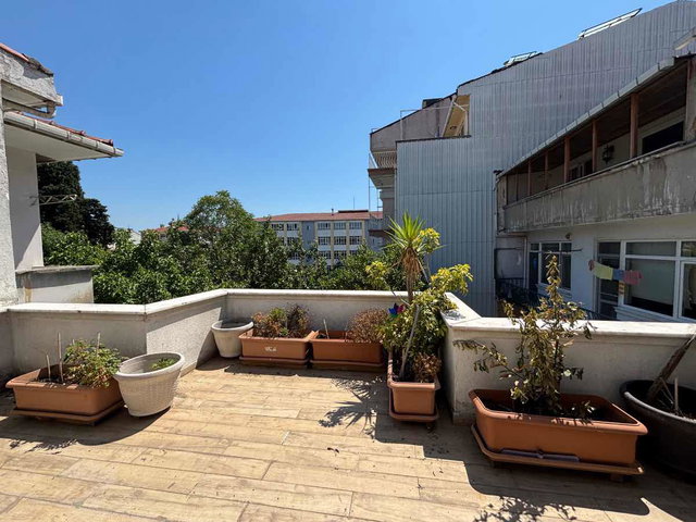 MODA CADDESİ'NDE ŞAHANE TERASLI 2+1 HAZIR KİRALIK DAİRE