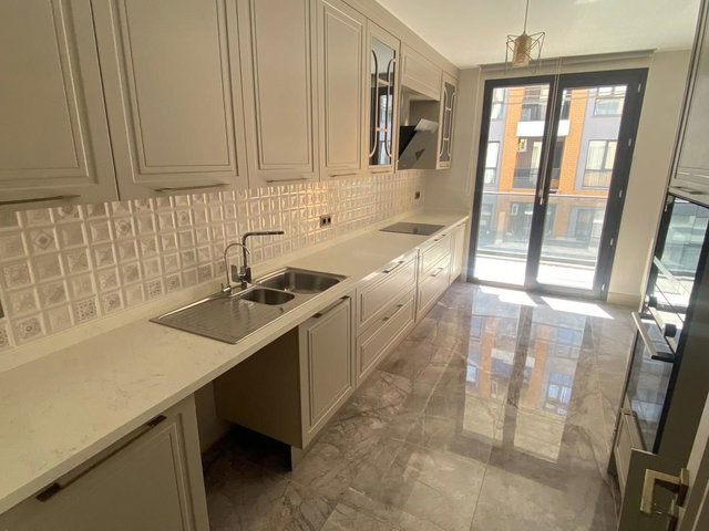 YEŞİLYURT CADDESİNDE ALTUNHAN YAPIDA 4.5+1 KİRALIK DAİRE